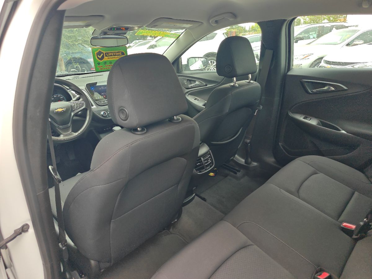 Chevrolet Malibu photo 18