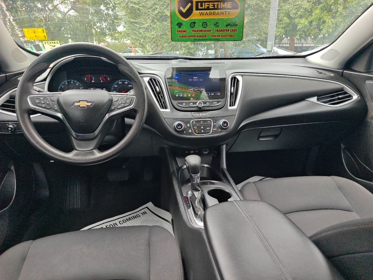 Chevrolet Malibu photo 19
