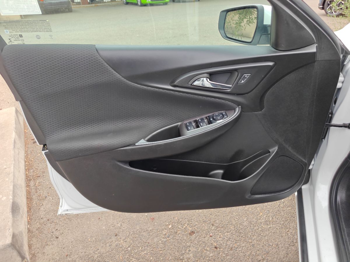 Chevrolet Malibu photo 21