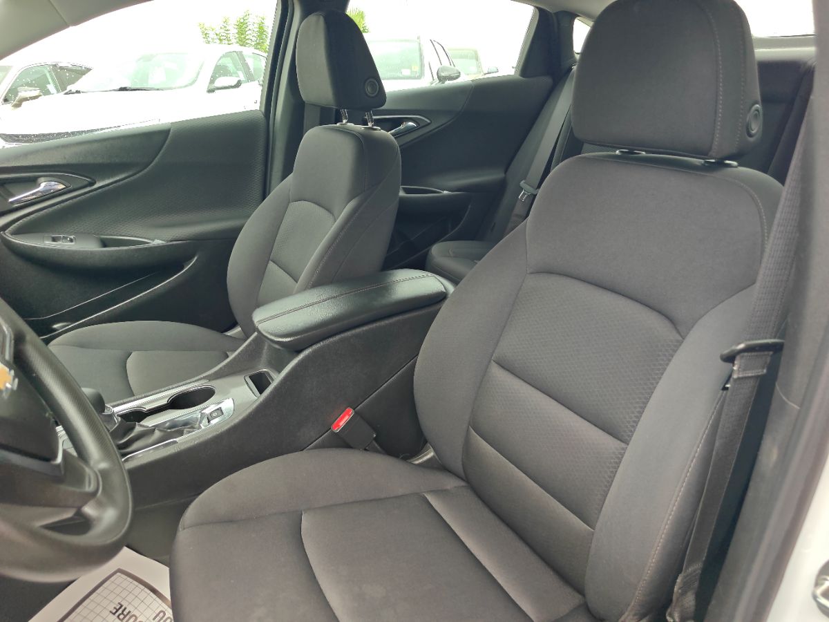 Chevrolet Malibu photo 22