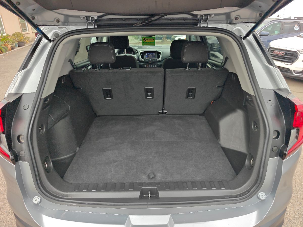 GMC Terrain photo 14