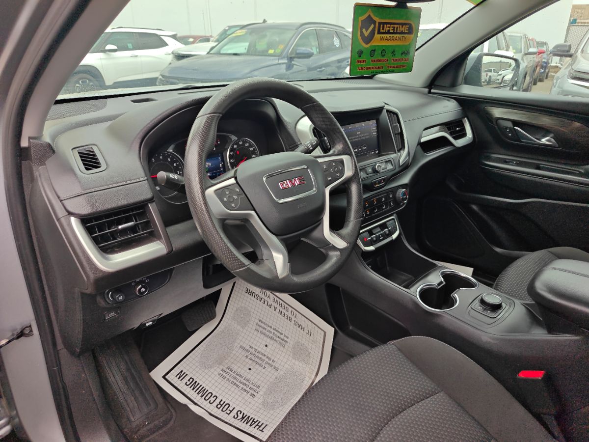 GMC Terrain photo 23