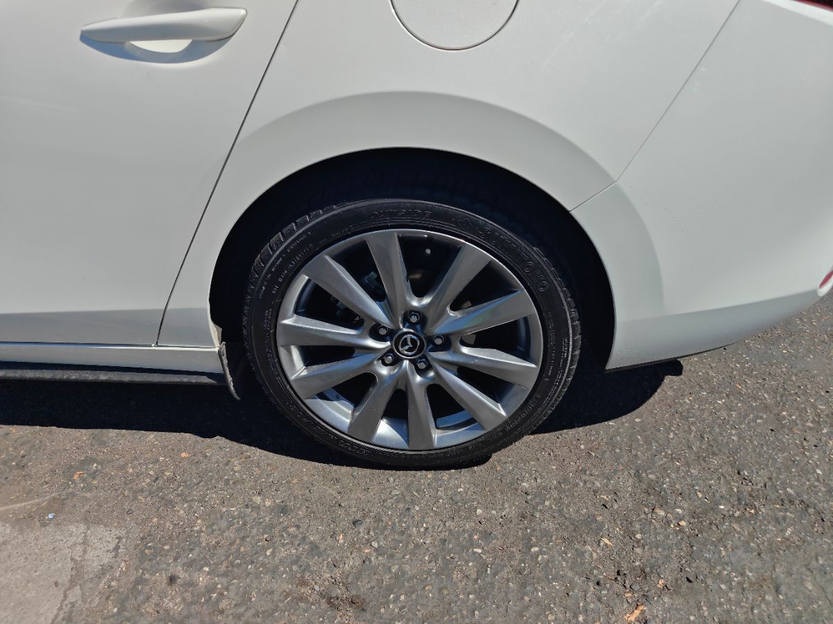 Mazda Mazda3 photo 15