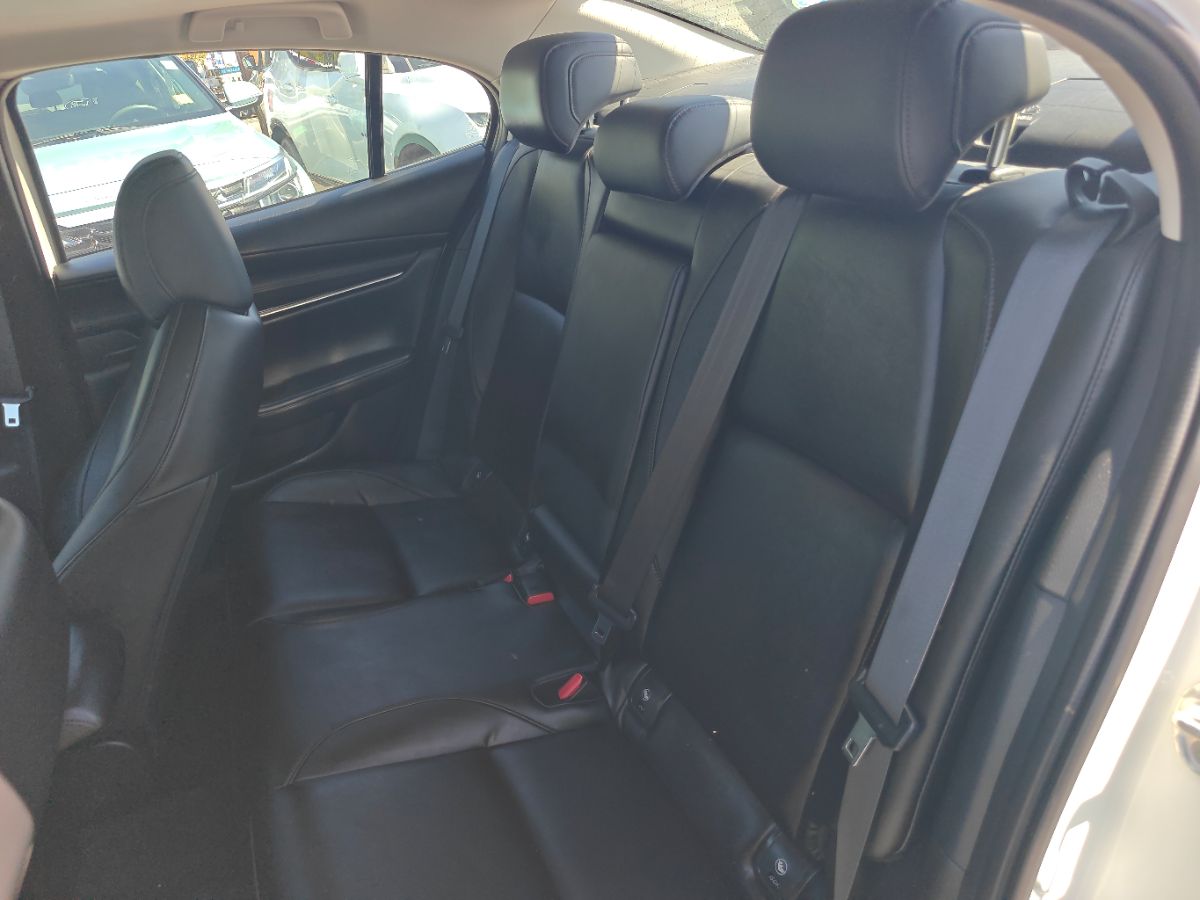 Mazda Mazda3 photo 17