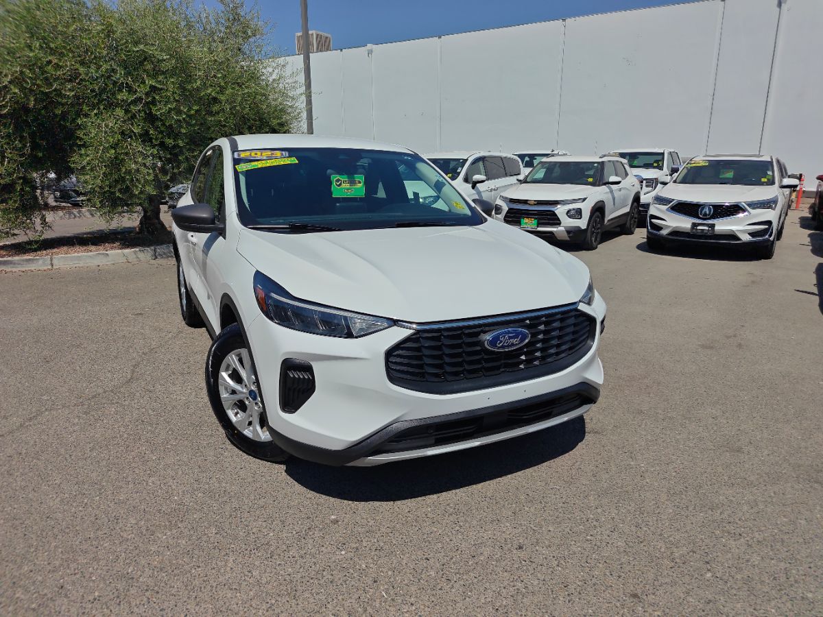 Ford Escape photo 3
