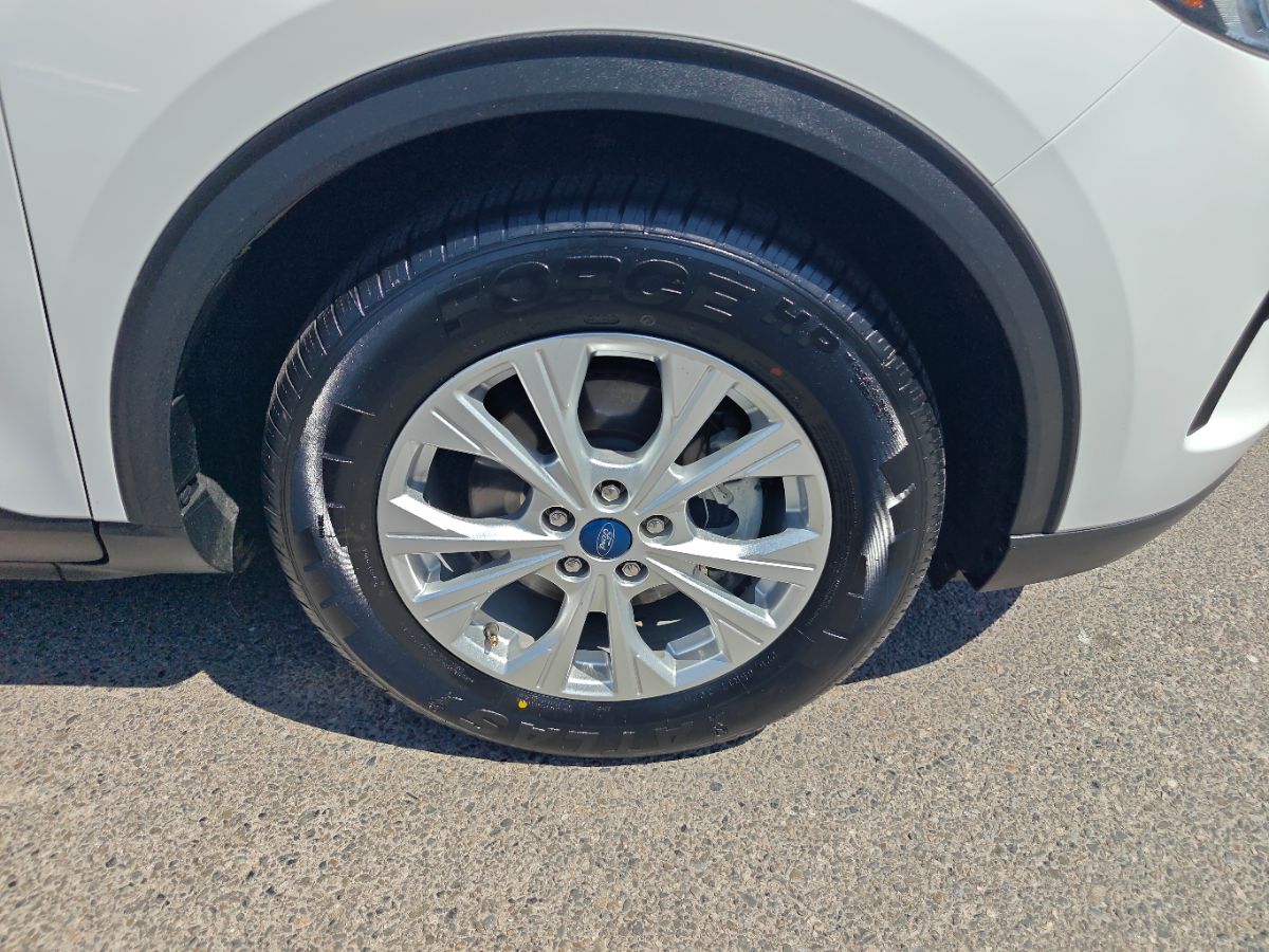 Ford Escape photo 8