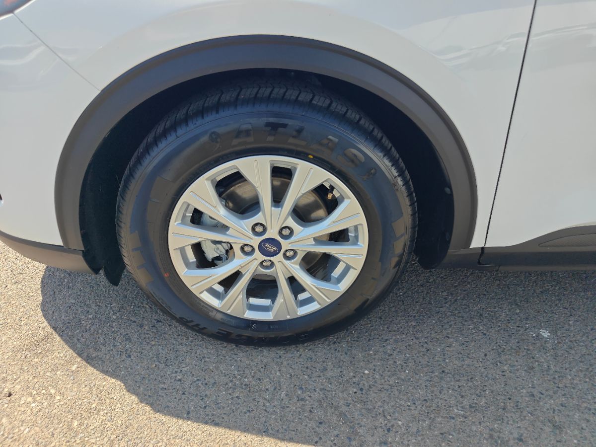 Ford Escape photo 17