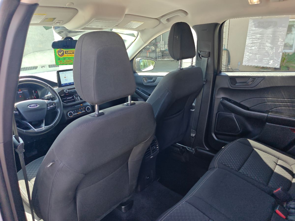 Ford Escape photo 19