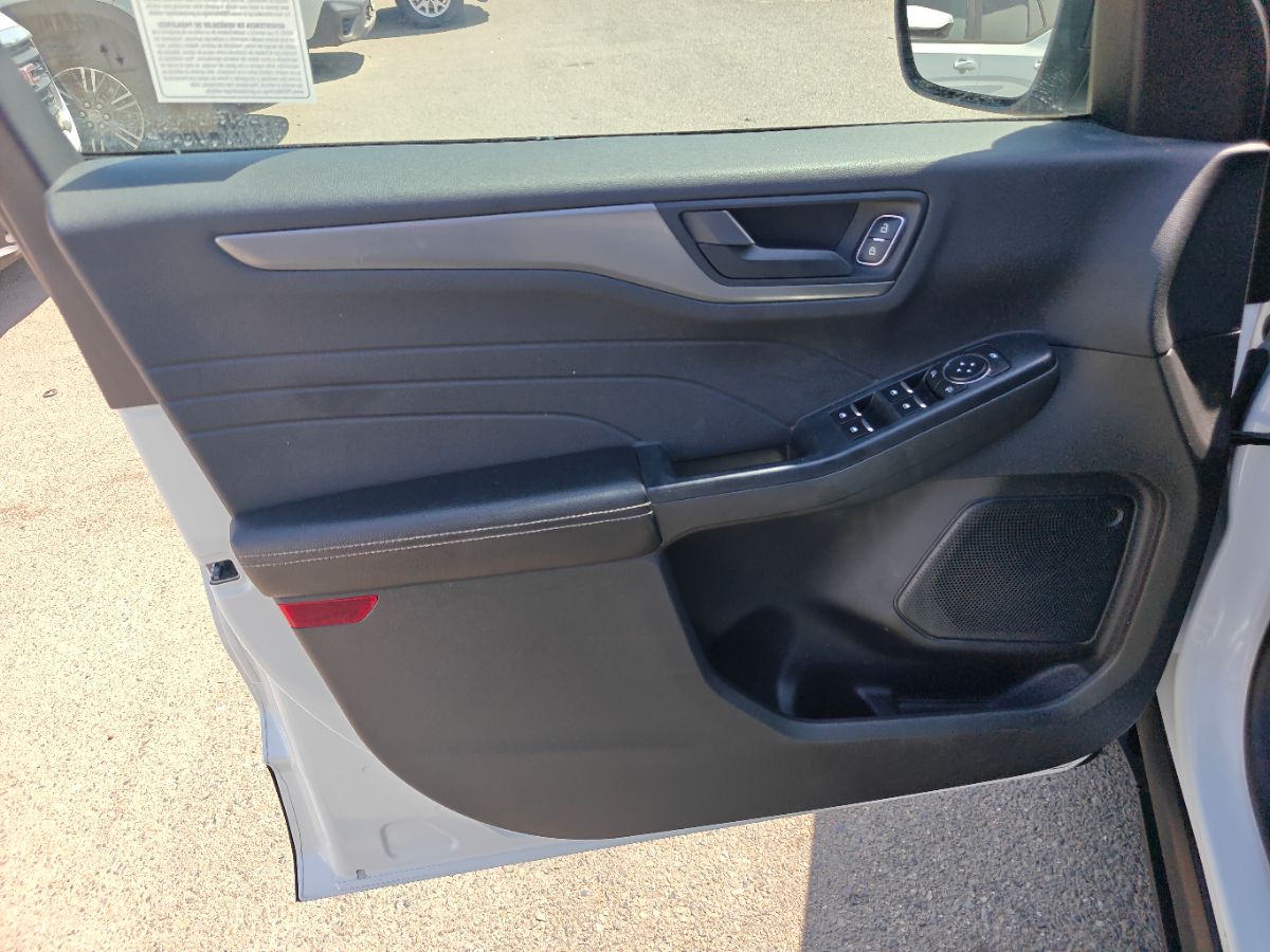 Ford Escape photo 22
