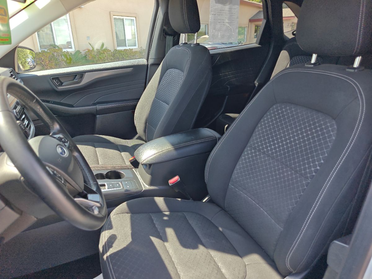 Ford Escape photo 23