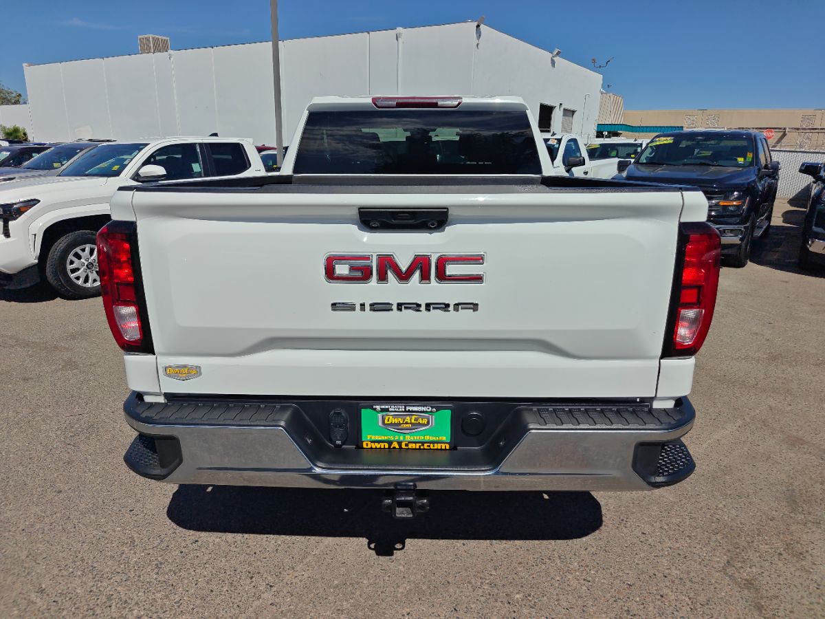 GMC Sierra photo 11