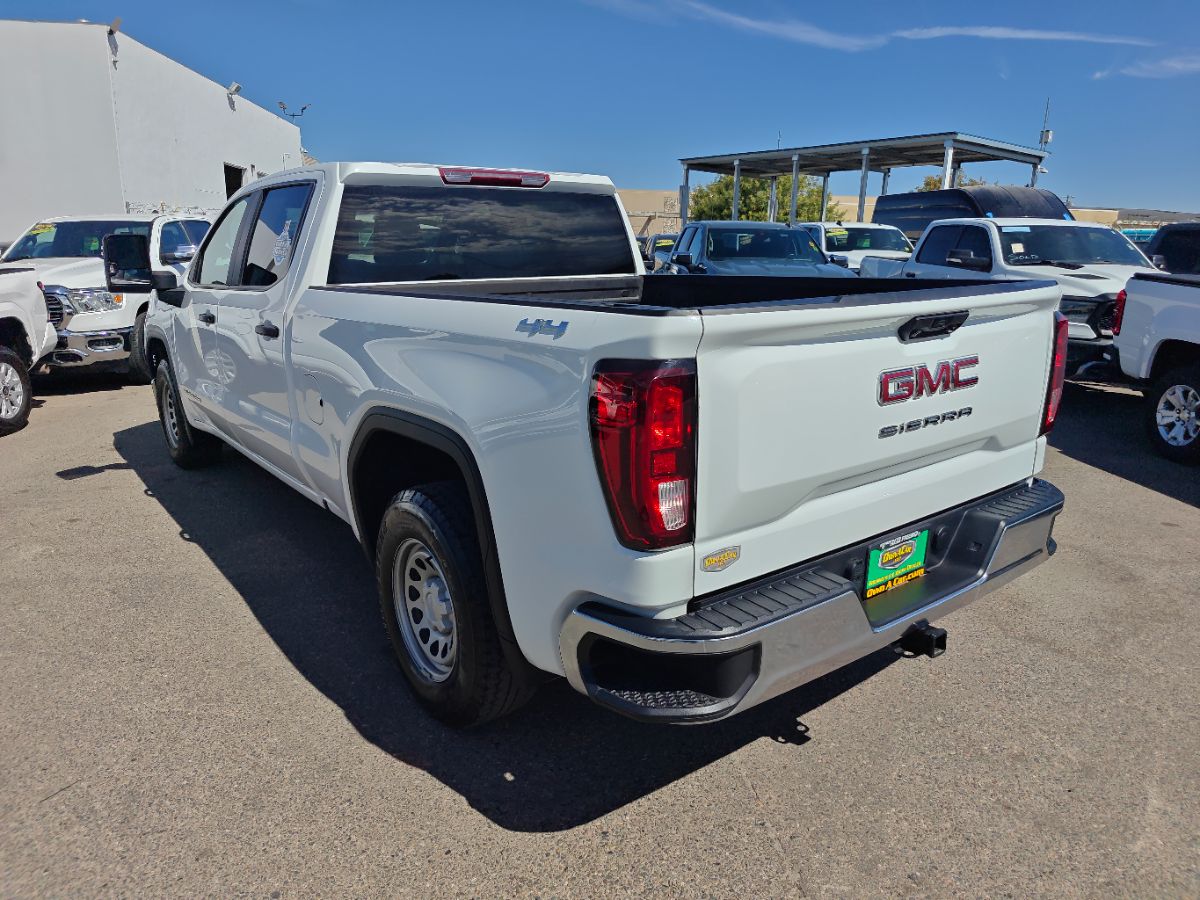 GMC Sierra photo 12