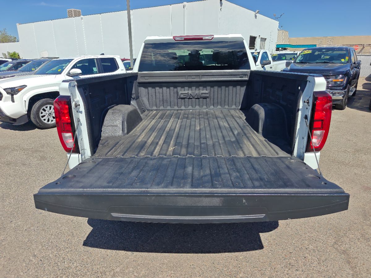 GMC Sierra photo 14