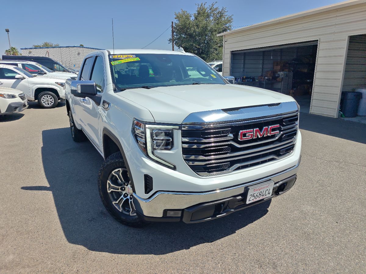 GMC Sierra photo 3