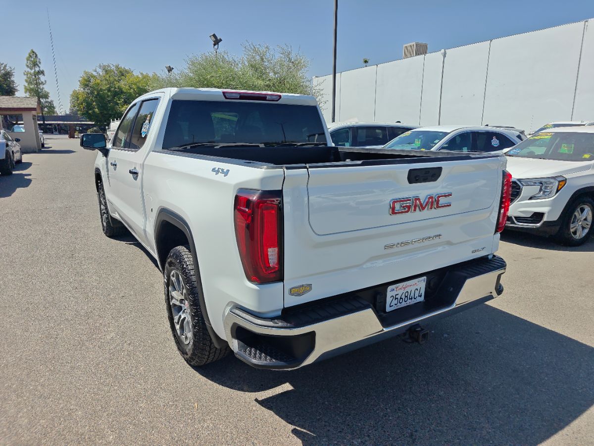 GMC Sierra photo 12