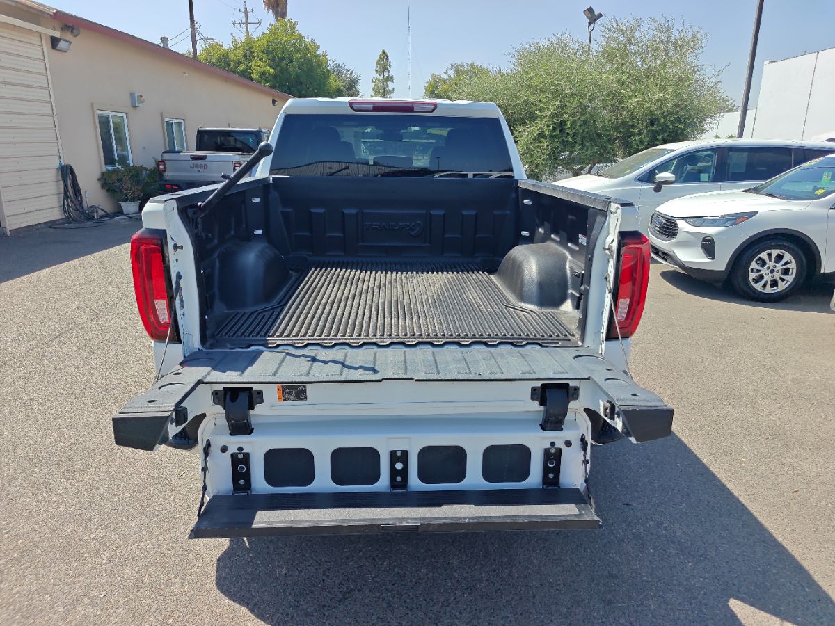 GMC Sierra photo 14