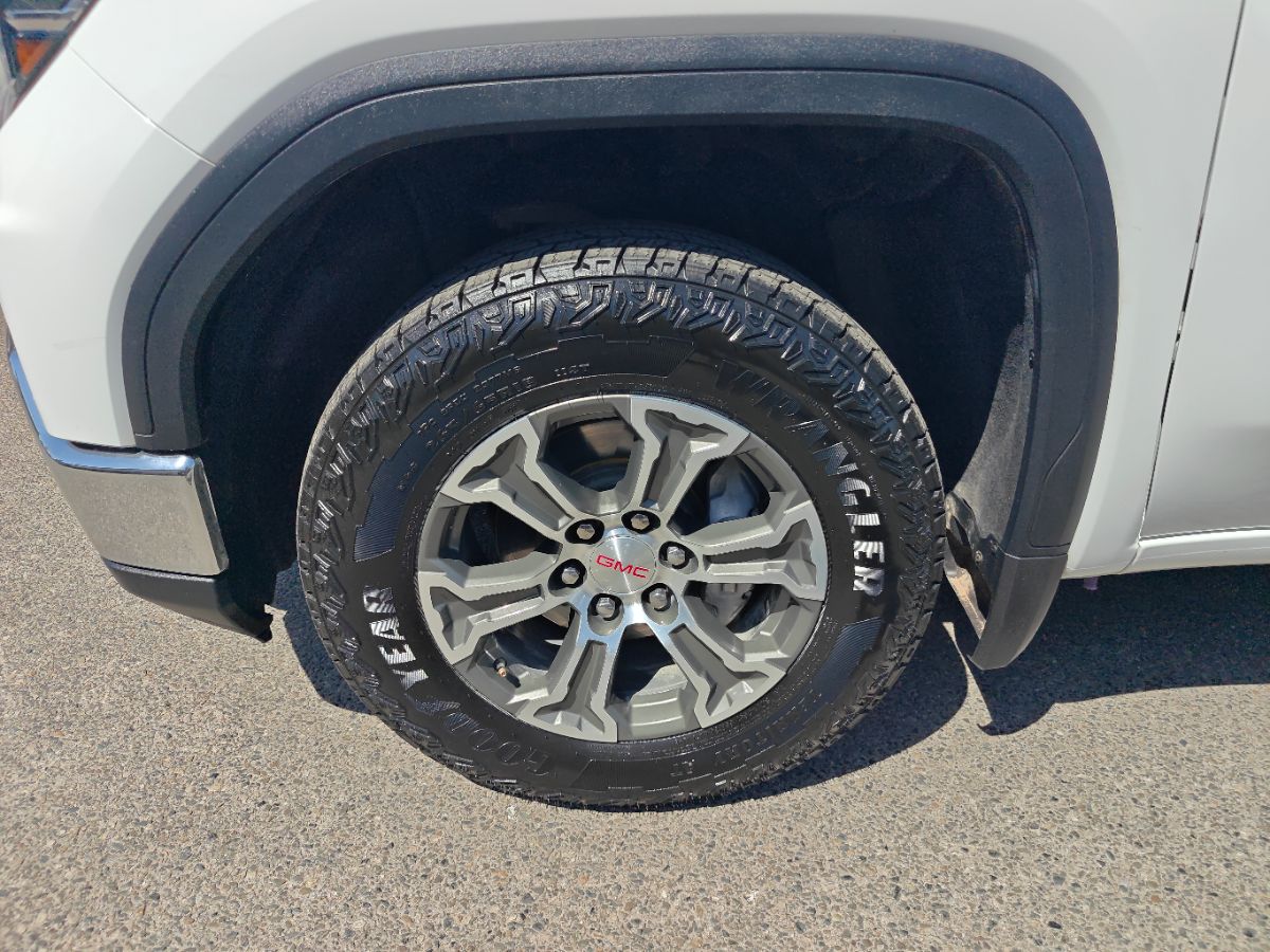 GMC Sierra photo 17