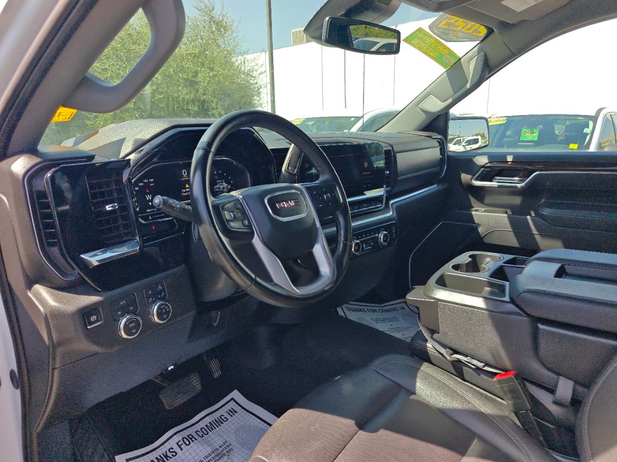 GMC Sierra photo 25