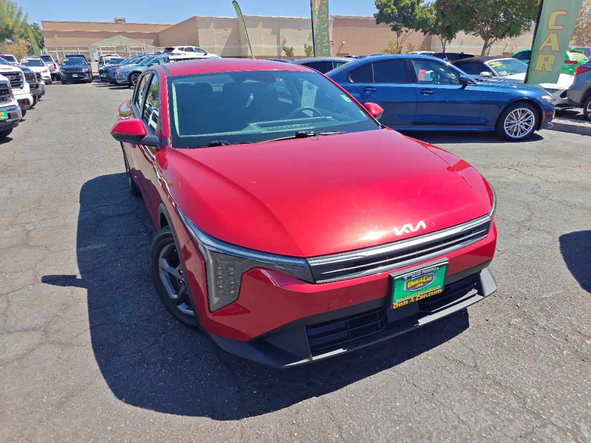 Kia K4 photo 3