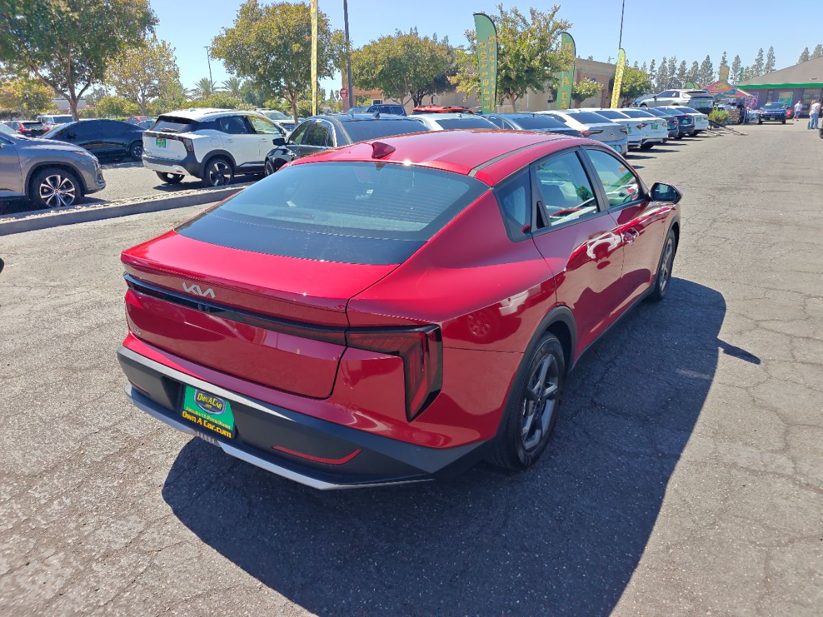 Kia K4 photo 10