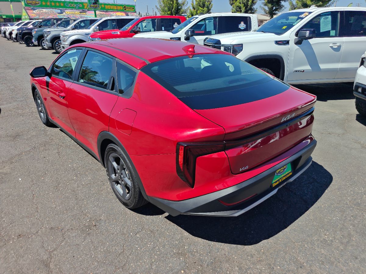 Kia K4 photo 12