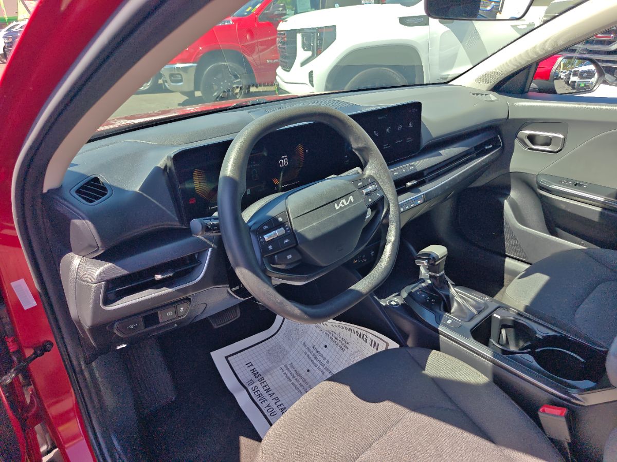 Kia K4 photo 23