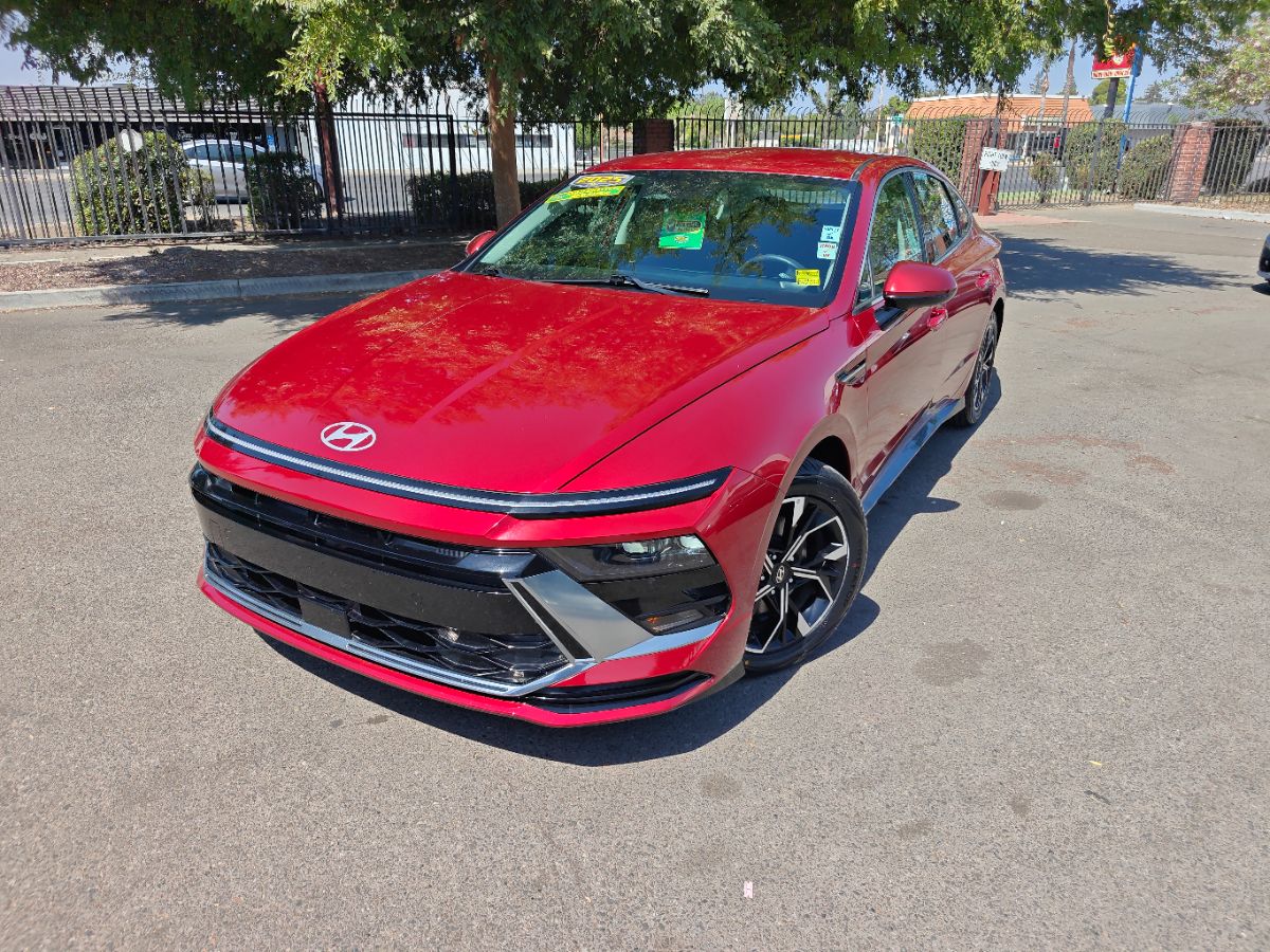 Hyundai Sonata photo 4