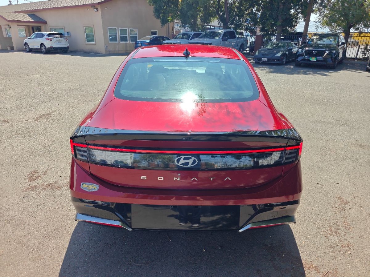 Hyundai Sonata photo 11