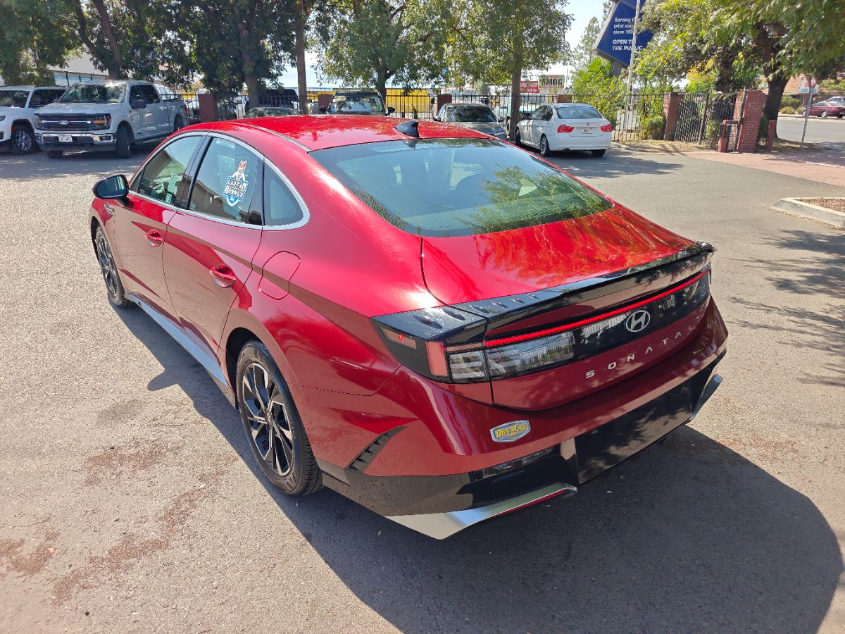 Hyundai Sonata photo 12