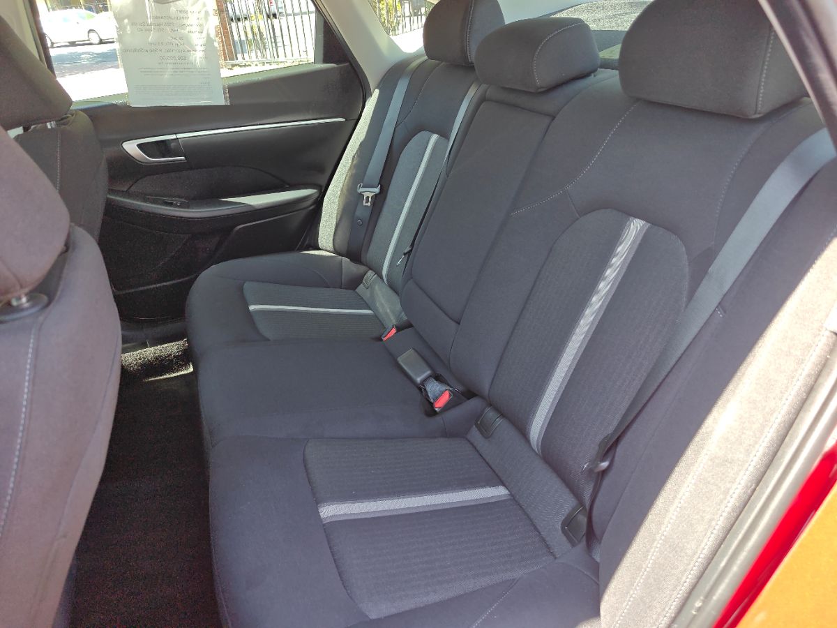 Hyundai Sonata photo 17