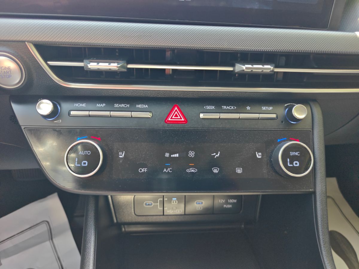 Hyundai Sonata photo 30
