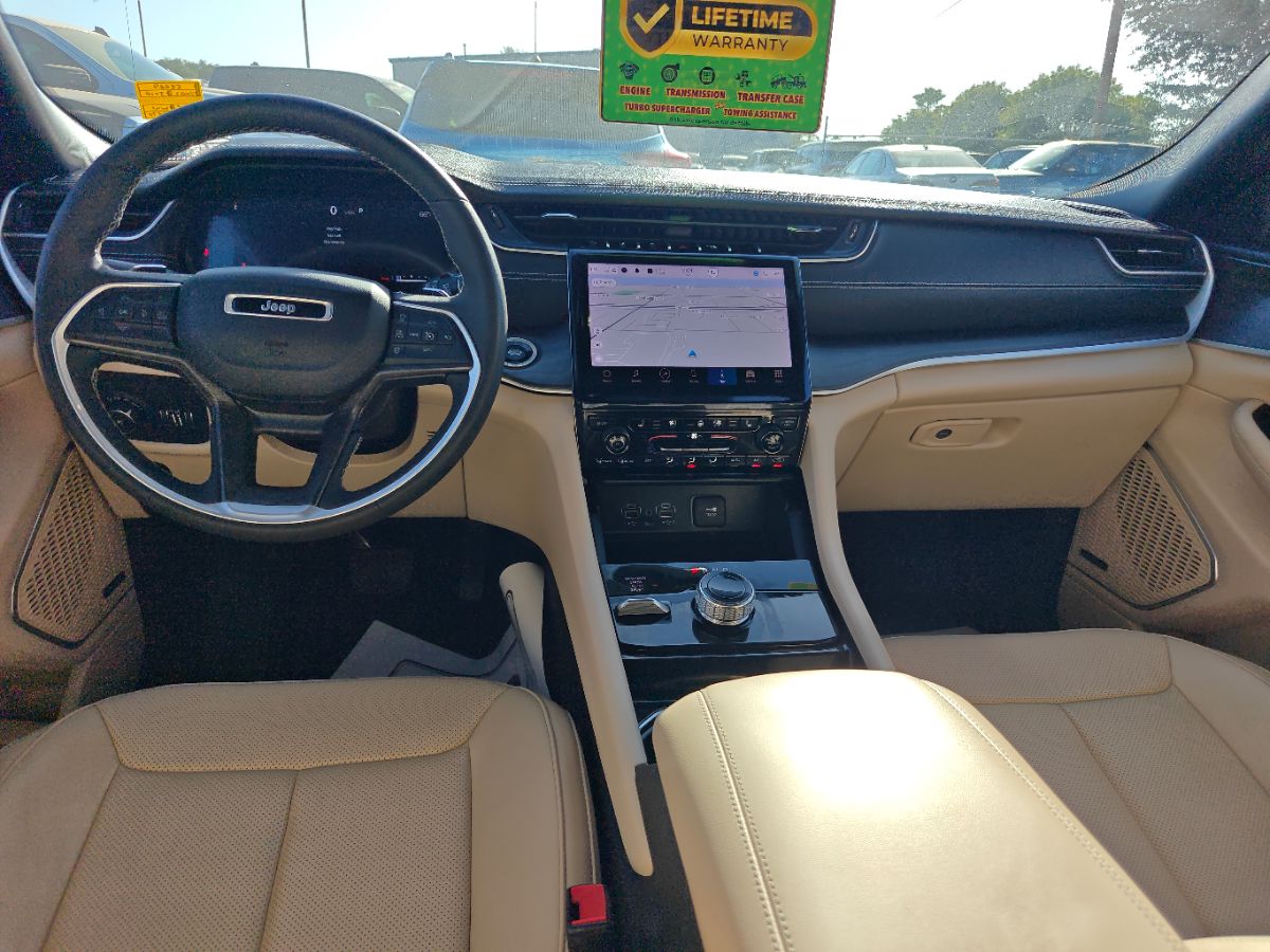 Jeep Grand Cherokee L photo 21