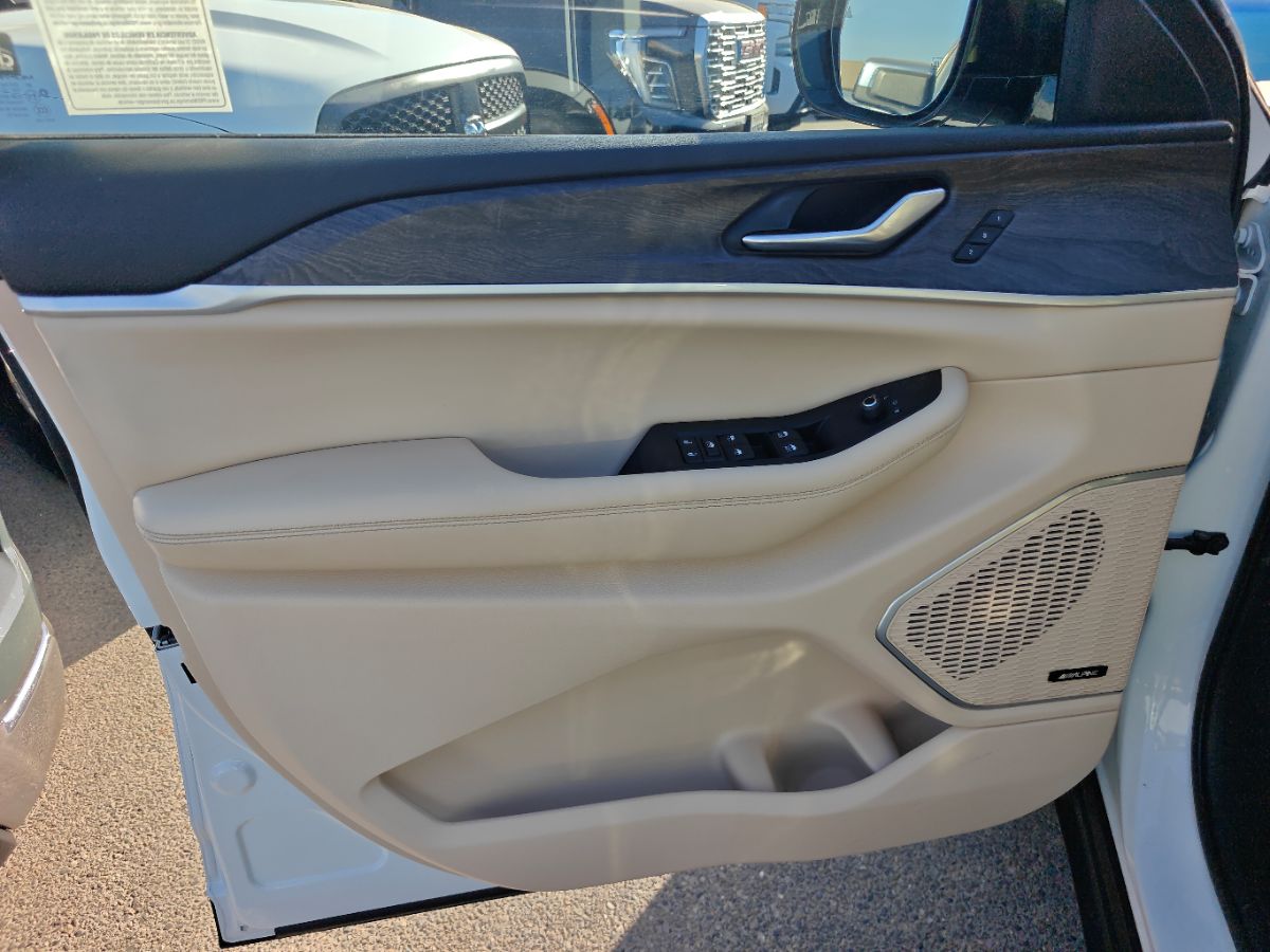 Jeep Grand Cherokee L photo 23