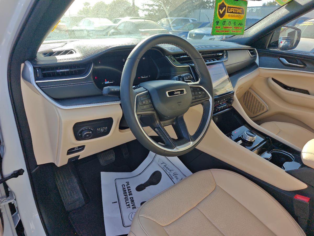 Jeep Grand Cherokee L photo 27