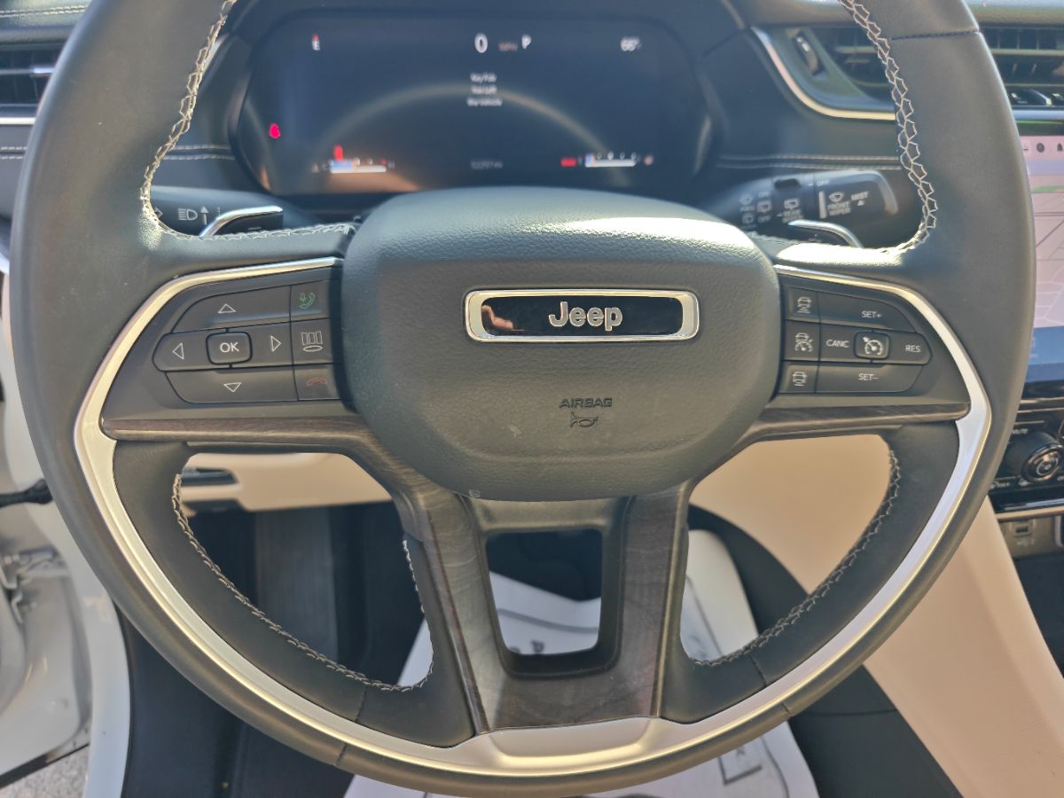 Jeep Grand Cherokee L photo 31