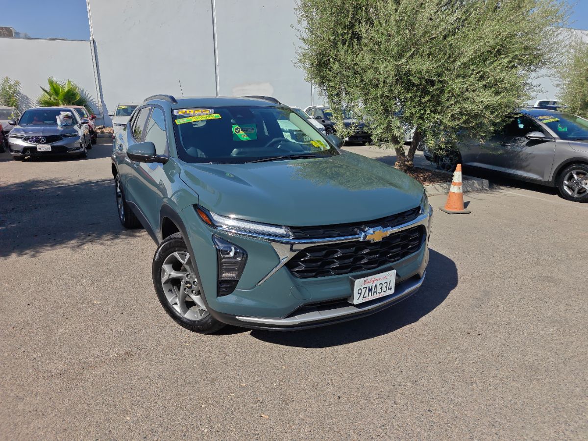 Chevrolet Trax photo 3