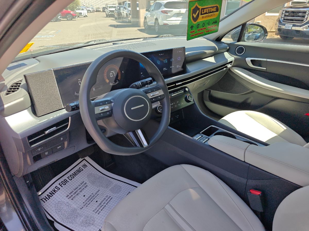 Hyundai Sonata photo 23