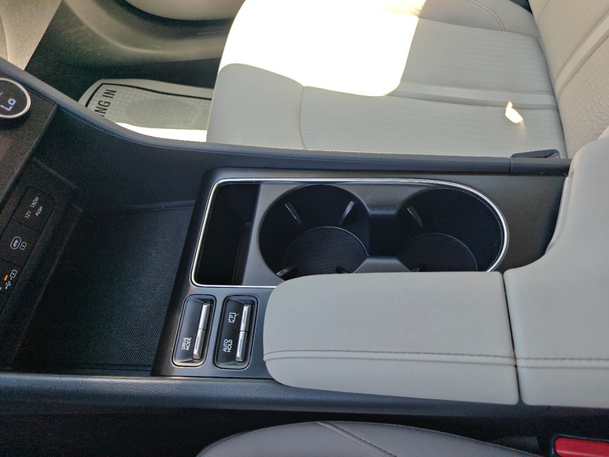 Hyundai Sonata photo 31