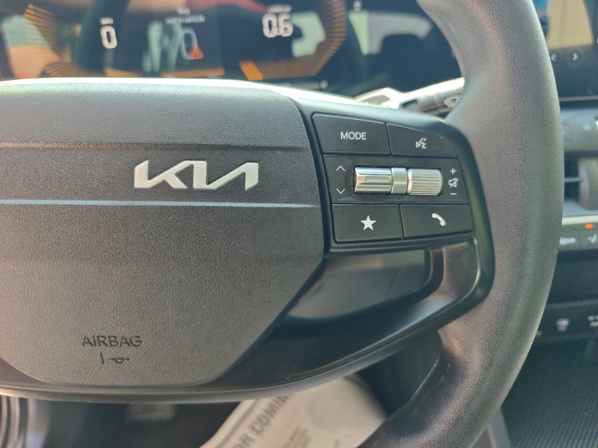 Kia K4 photo 26