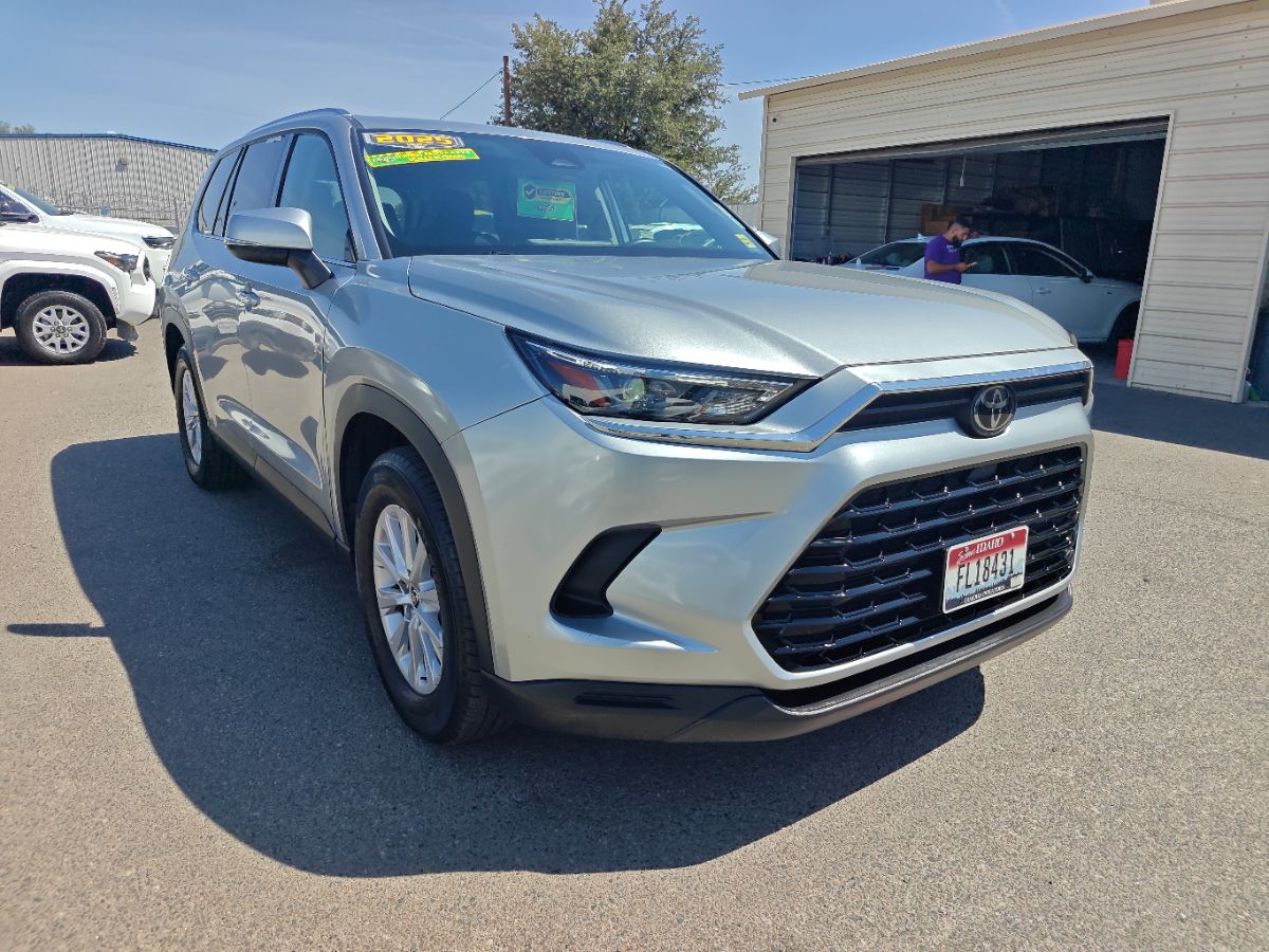 Toyota Grand Highlander photo 7