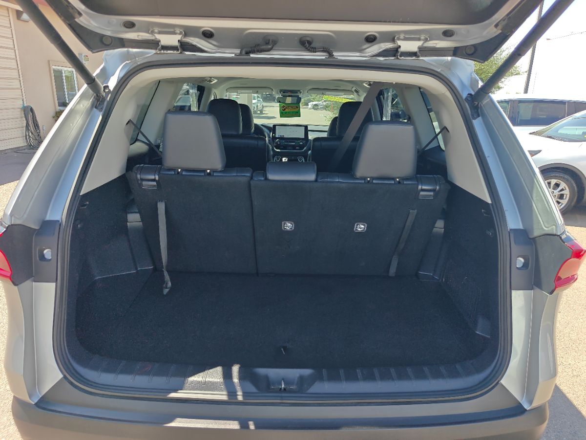 Toyota Grand Highlander photo 14