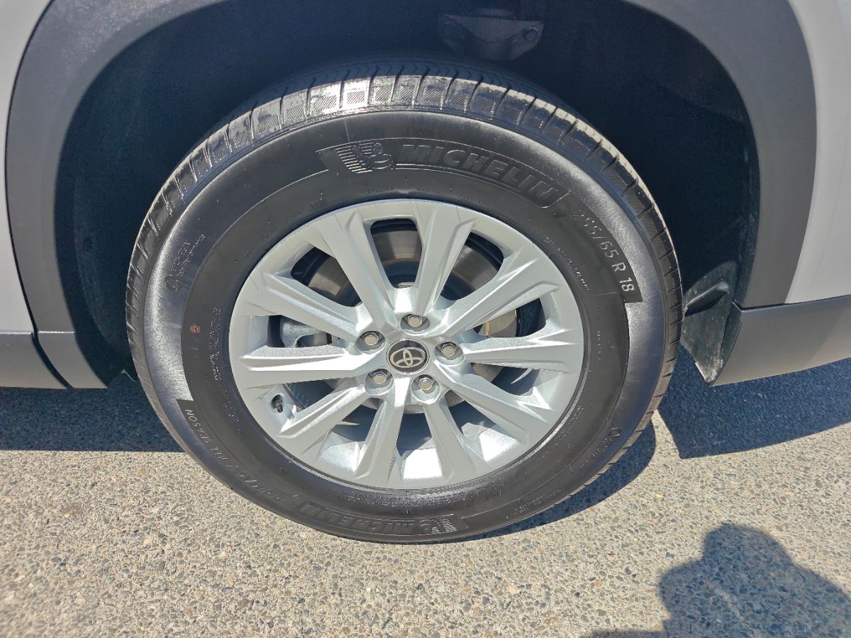 Toyota Grand Highlander photo 16