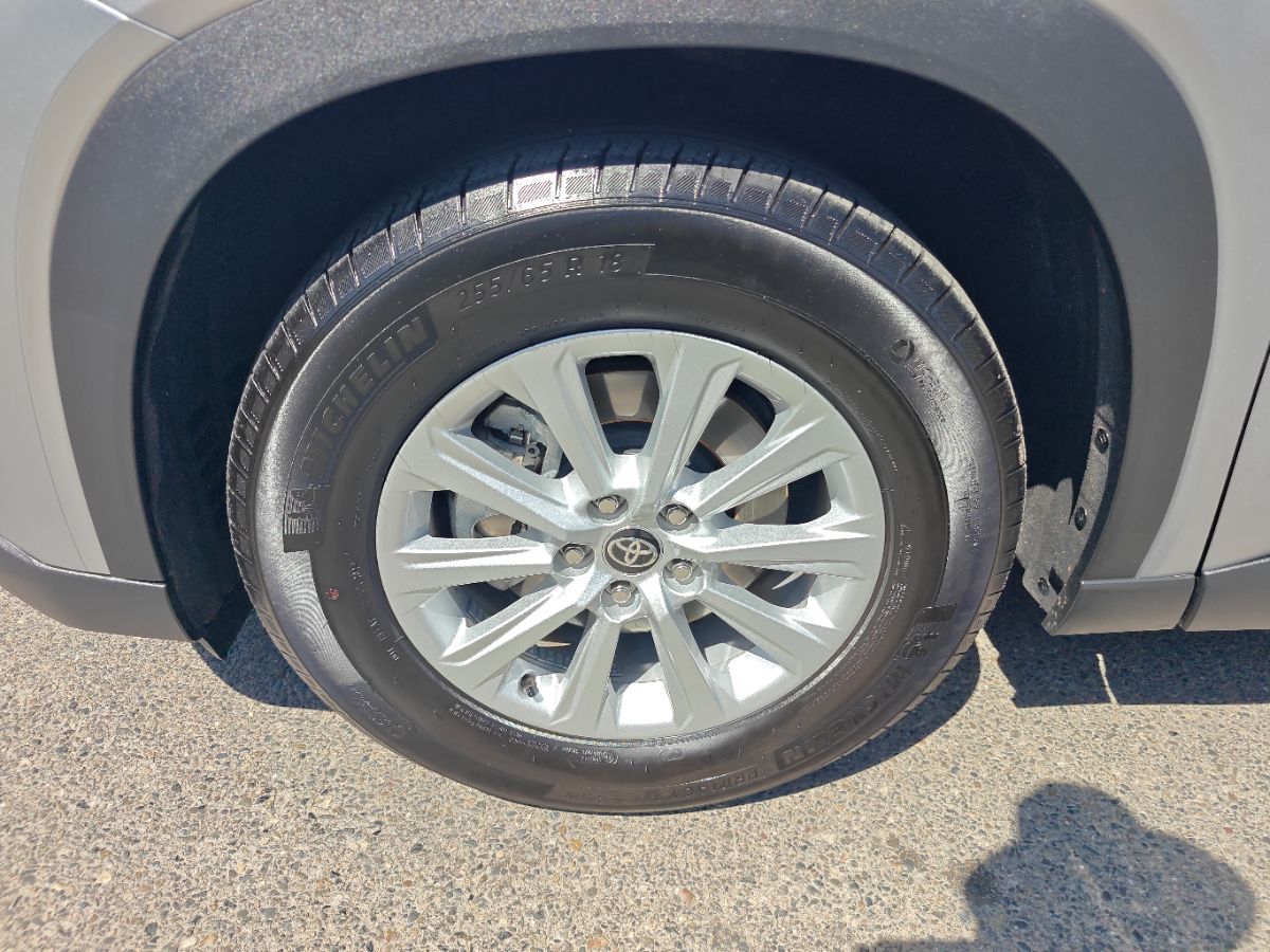 Toyota Grand Highlander photo 17