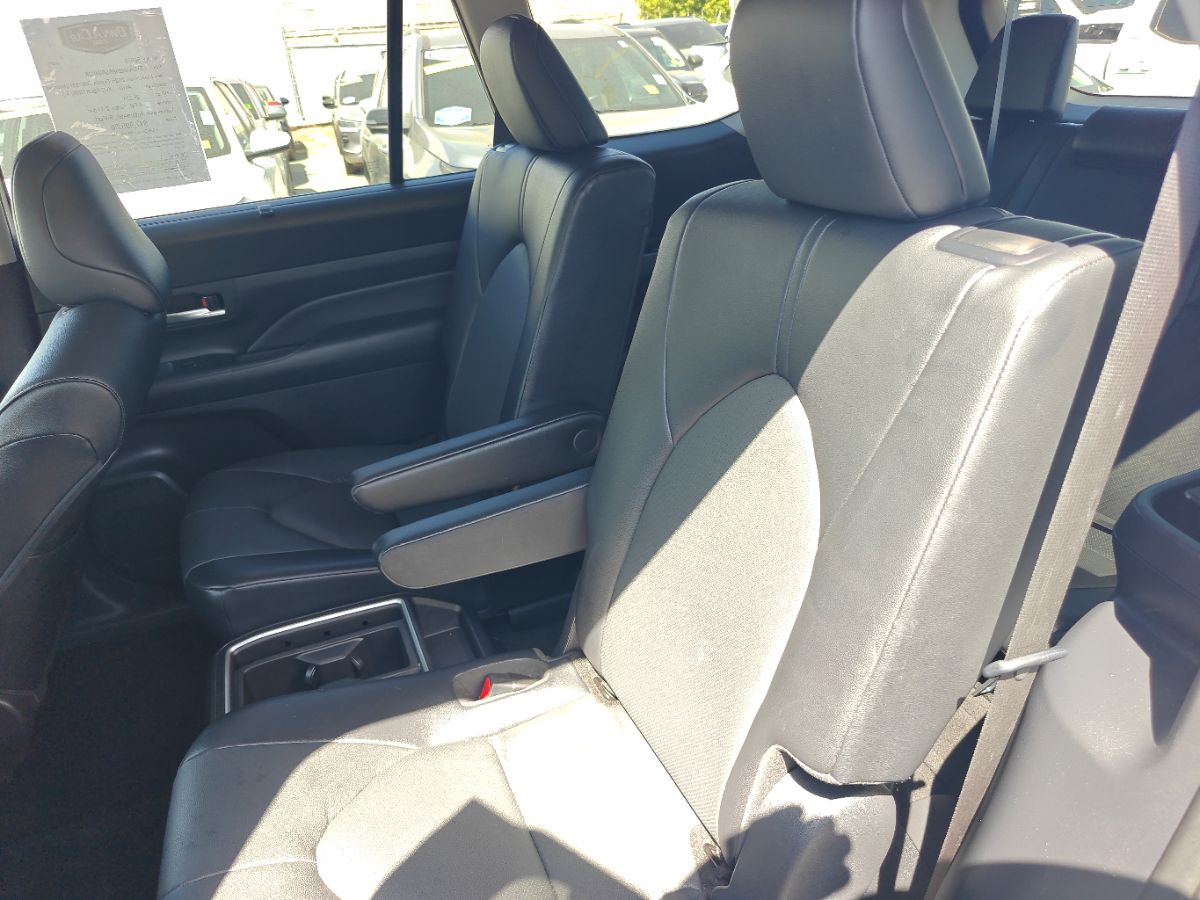 Toyota Grand Highlander photo 19