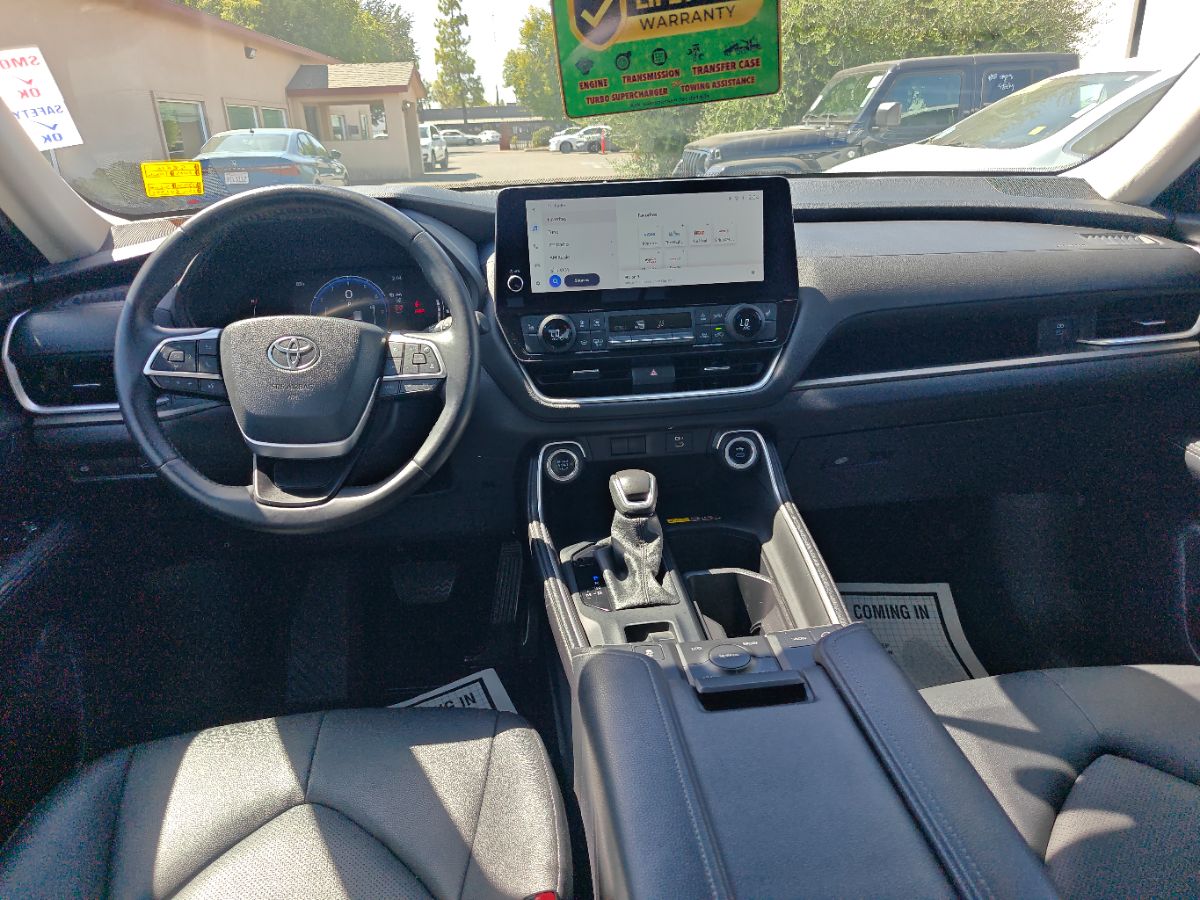 Toyota Grand Highlander photo 21