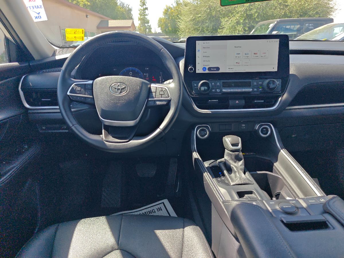 Toyota Grand Highlander photo 22