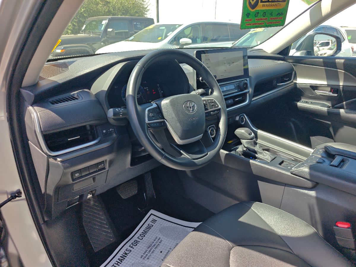 Toyota Grand Highlander photo 25