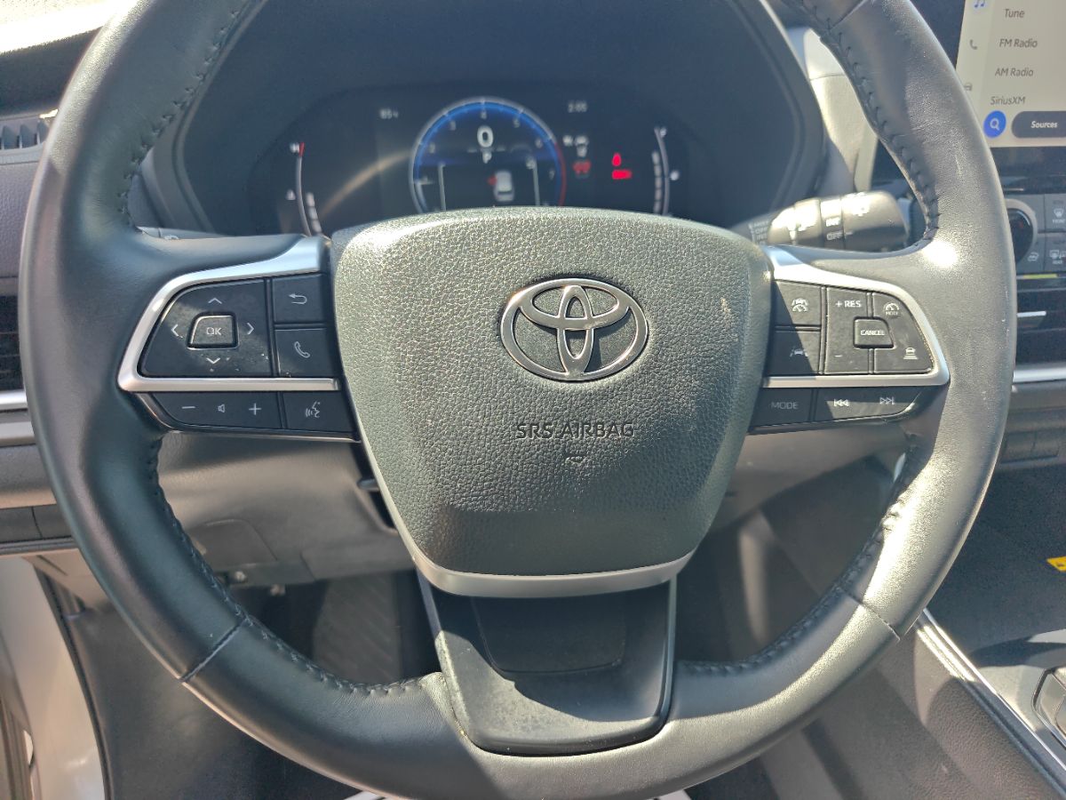 Toyota Grand Highlander photo 29