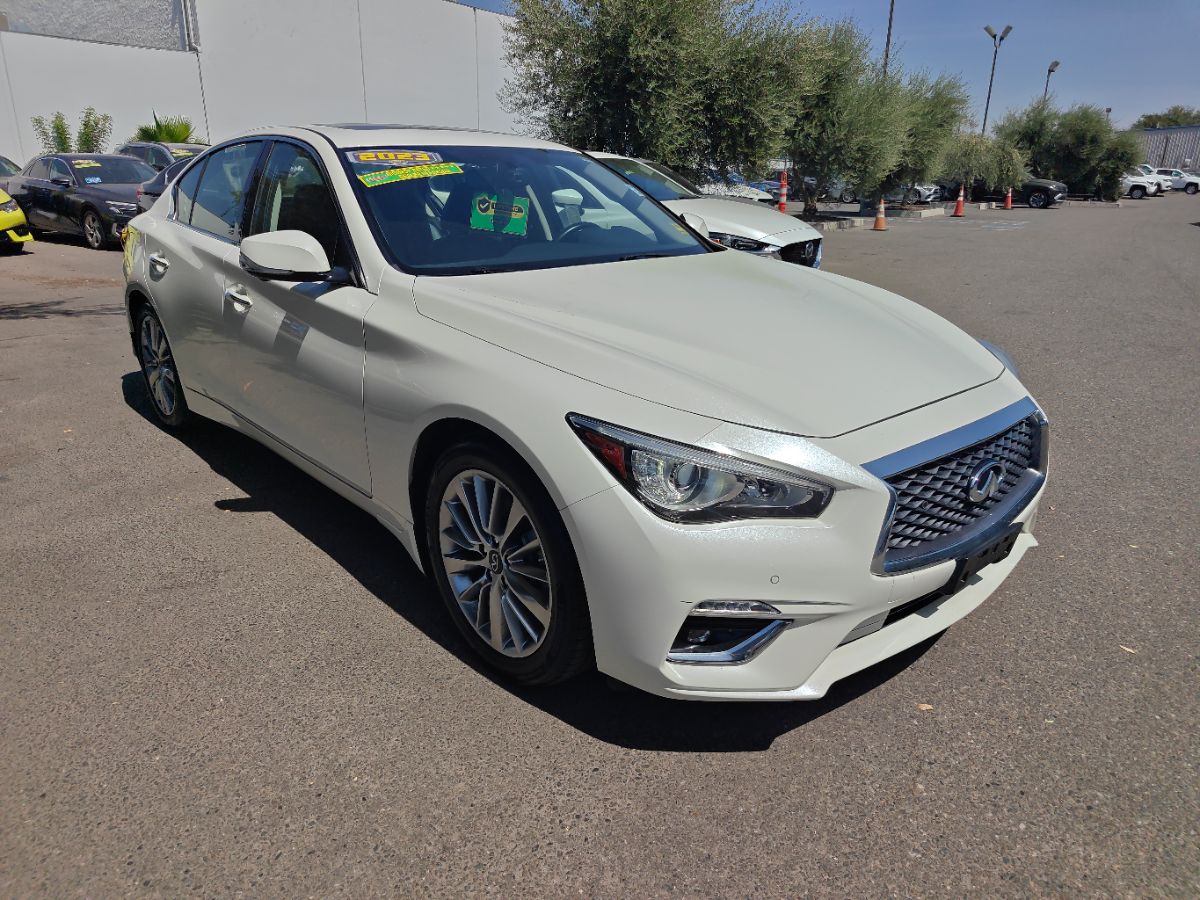 Infiniti Q50 photo 7