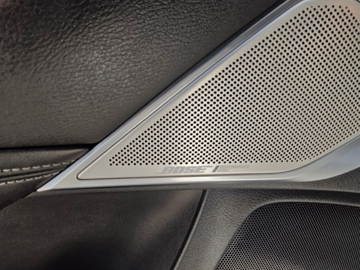 Infiniti Q50 photo 22